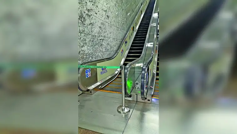 Mumbai Metro 3 Commuters Face Long Treks Between Gates