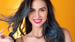 Mumbai Lauren Gottlieb Home Purchase Marks Personal Milestone With Griha Pravesh