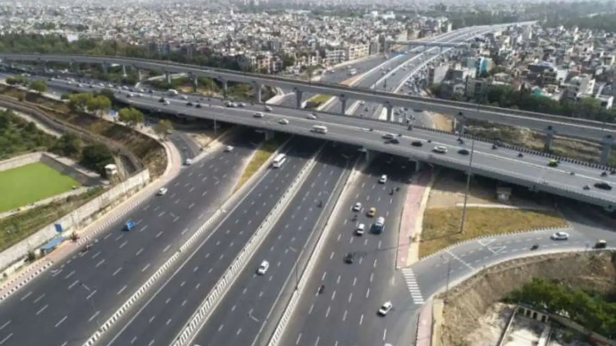 Delhi Govt Targets World-Class Roads With Redevelopment Push Across 400-Km Key Stretch