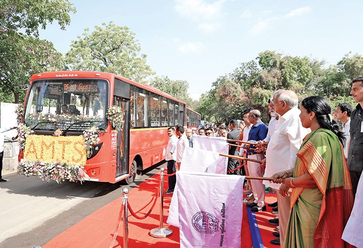 Ahmedabad Public Transport Enters Riverfront Corridor