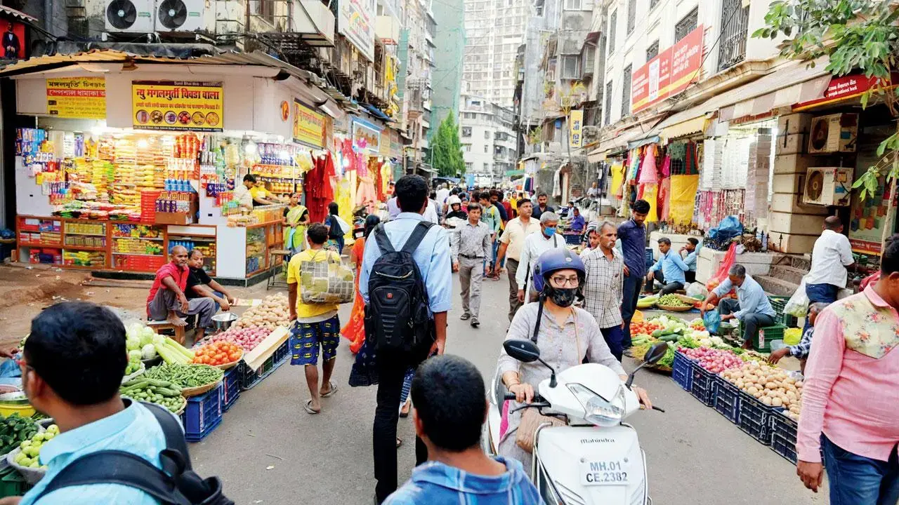Mumbai Hawker Policy Uncertainty Disrupts Streets