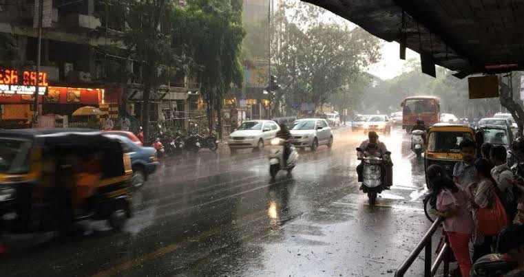 Maharashtra Braces For Unseasonal Weather Shift Amid IMD Yellow Alert