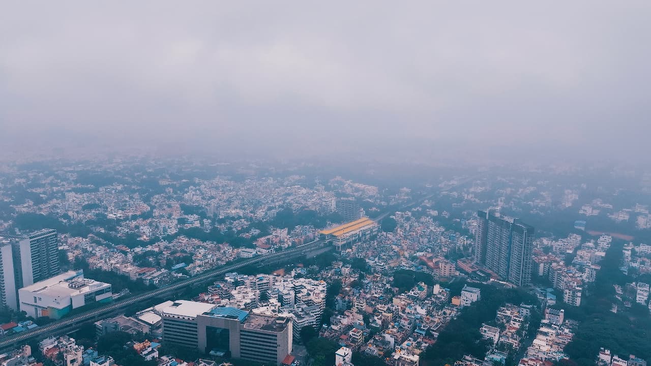 Bengaluru Night Temperatures Rise Despite Light Rain