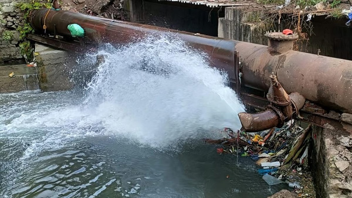 Pune Water Contamination Triggers Pipeline Probe