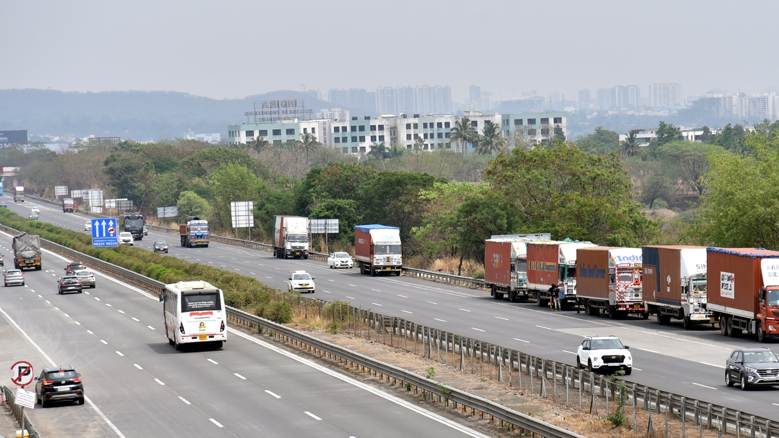 Pune Traffic Delays Expose Infrastructure Growth Gap