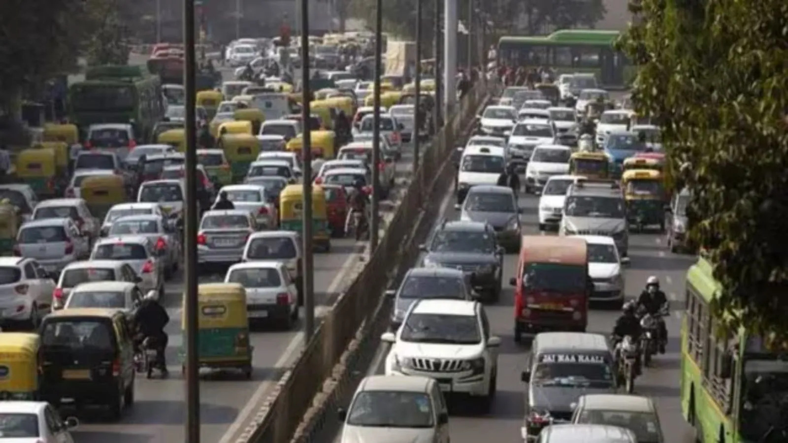 Pune Plans Major Traffic Reforms by 2026