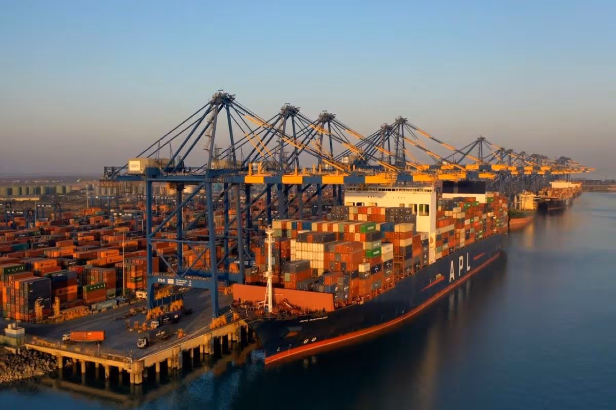 Maharashtra Vadhvan Port Land Awards Boost Rural Incomes