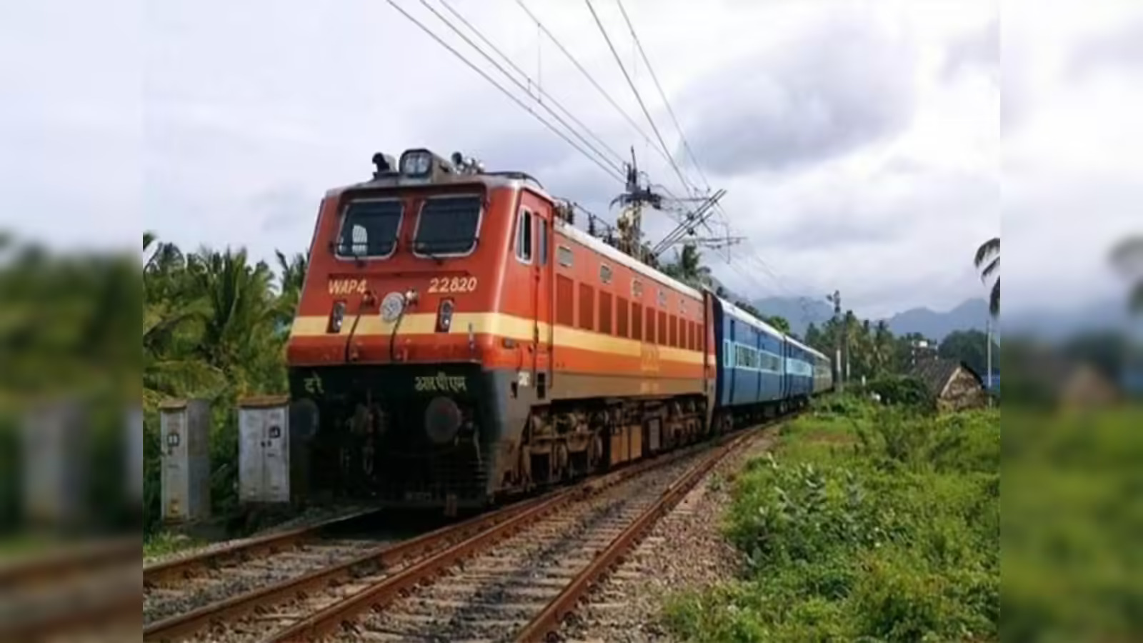 Nagpur station restricts platform entry during upgrade