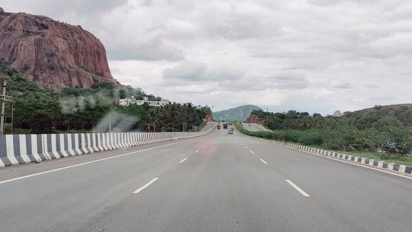 Pune Bengaluru Highway Disruption Exposes Construction Risks