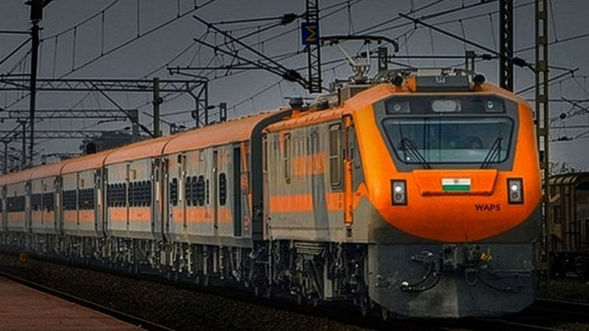 Surat Howrah Special Trains Boost Long Distance Connectivity