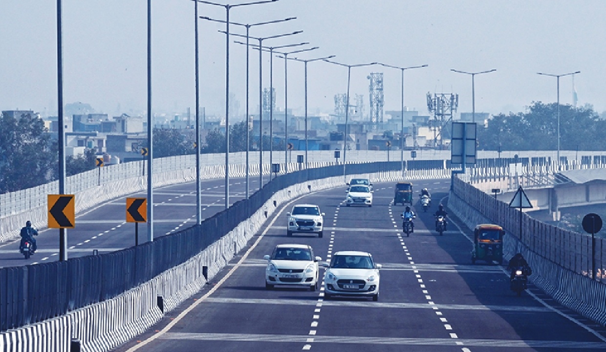 Nagpur Road Works Disrupt Commuters On Pipla Road