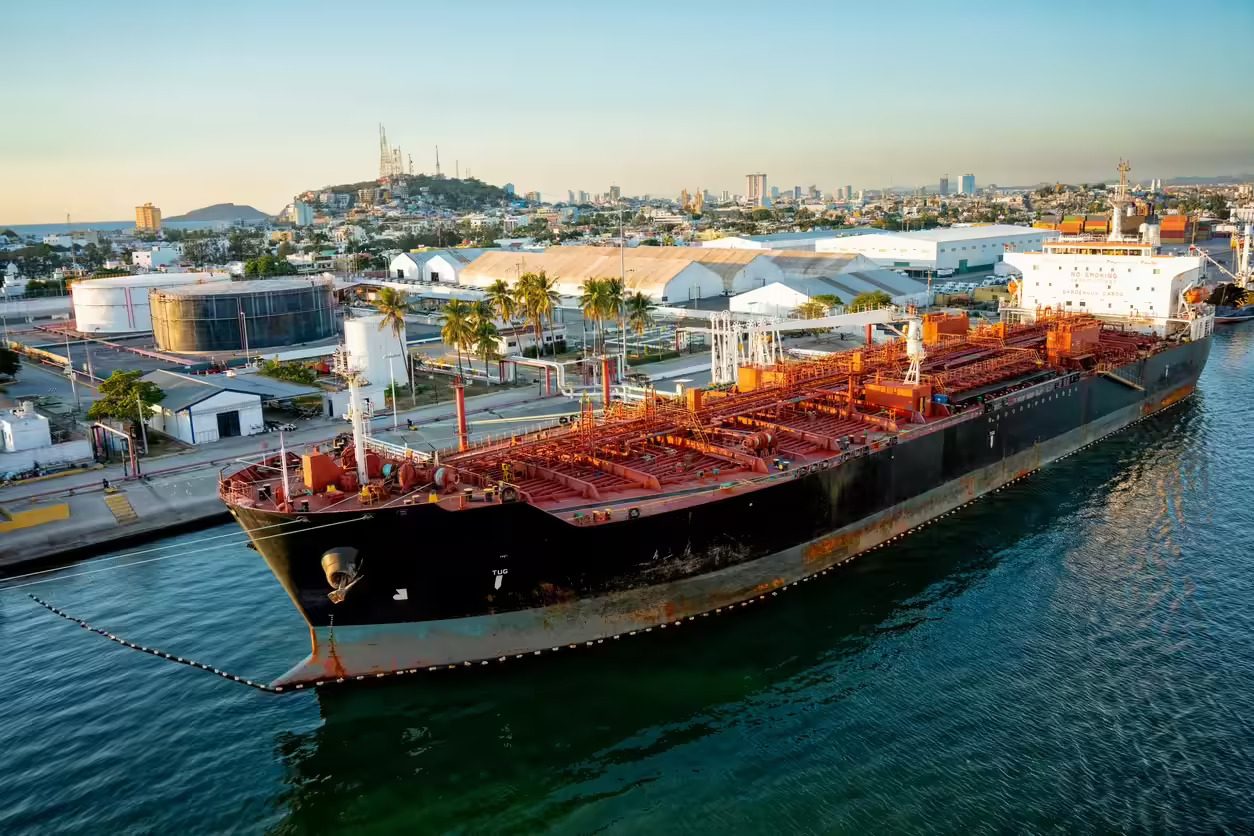 Gujarat Aims 3 Million GT Shipbuilding Capacity By 2047
