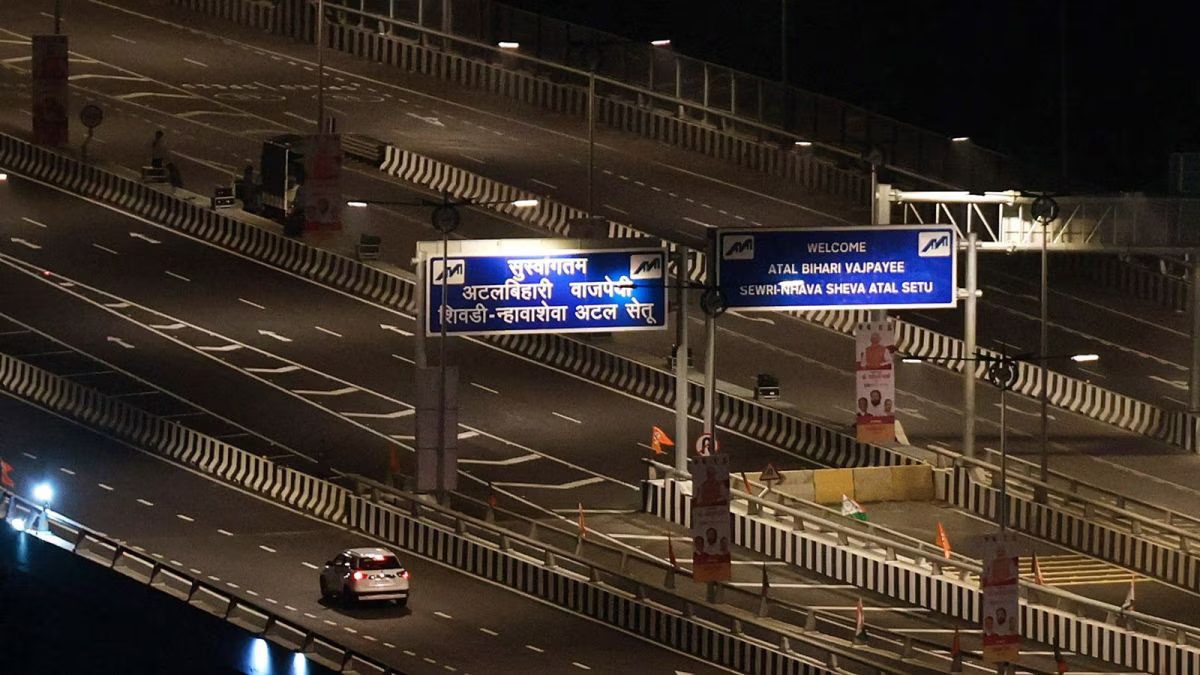 Mumbai Atal Setu Connector Speeds Pune Travel