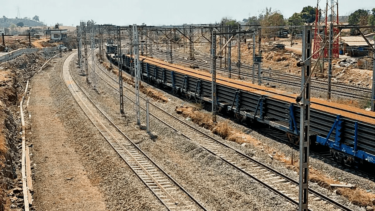 Mumbai Kalyan Kasara Third Line Project Advances