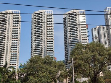 Pune MahaRERA Reviews Delayed Housing Complaints