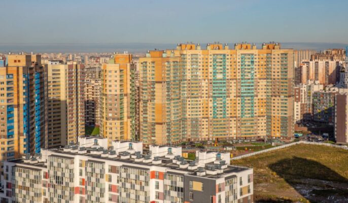 Noida Real Estate Growth Challenges Gurugram