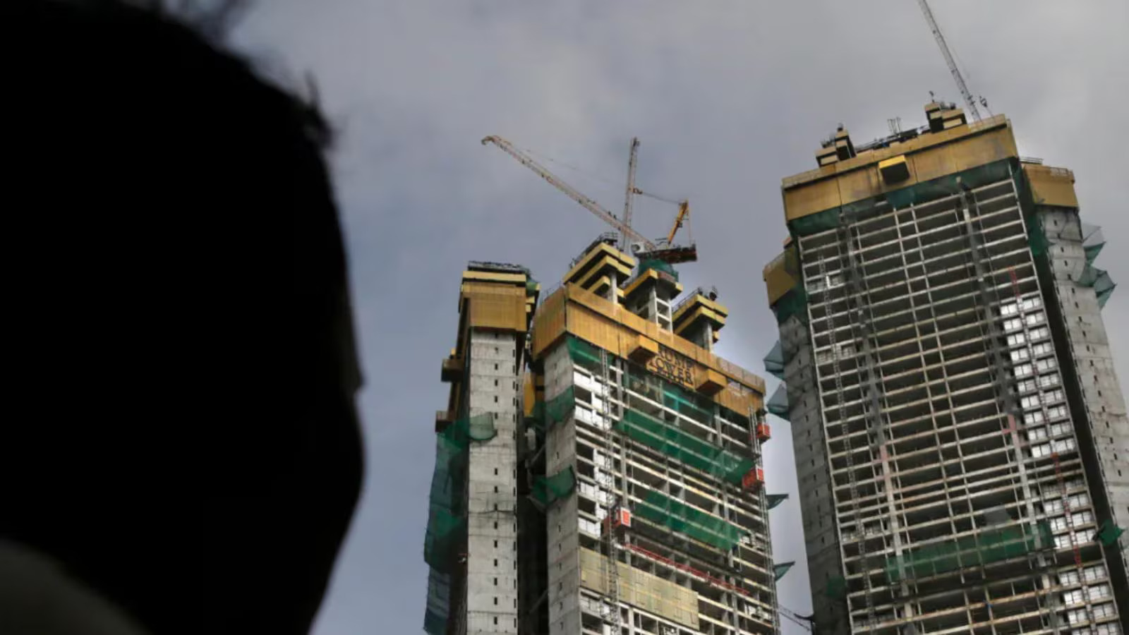 MahaRERA Reviews 19 Buyer Complaints Over Sumeru Project Delay