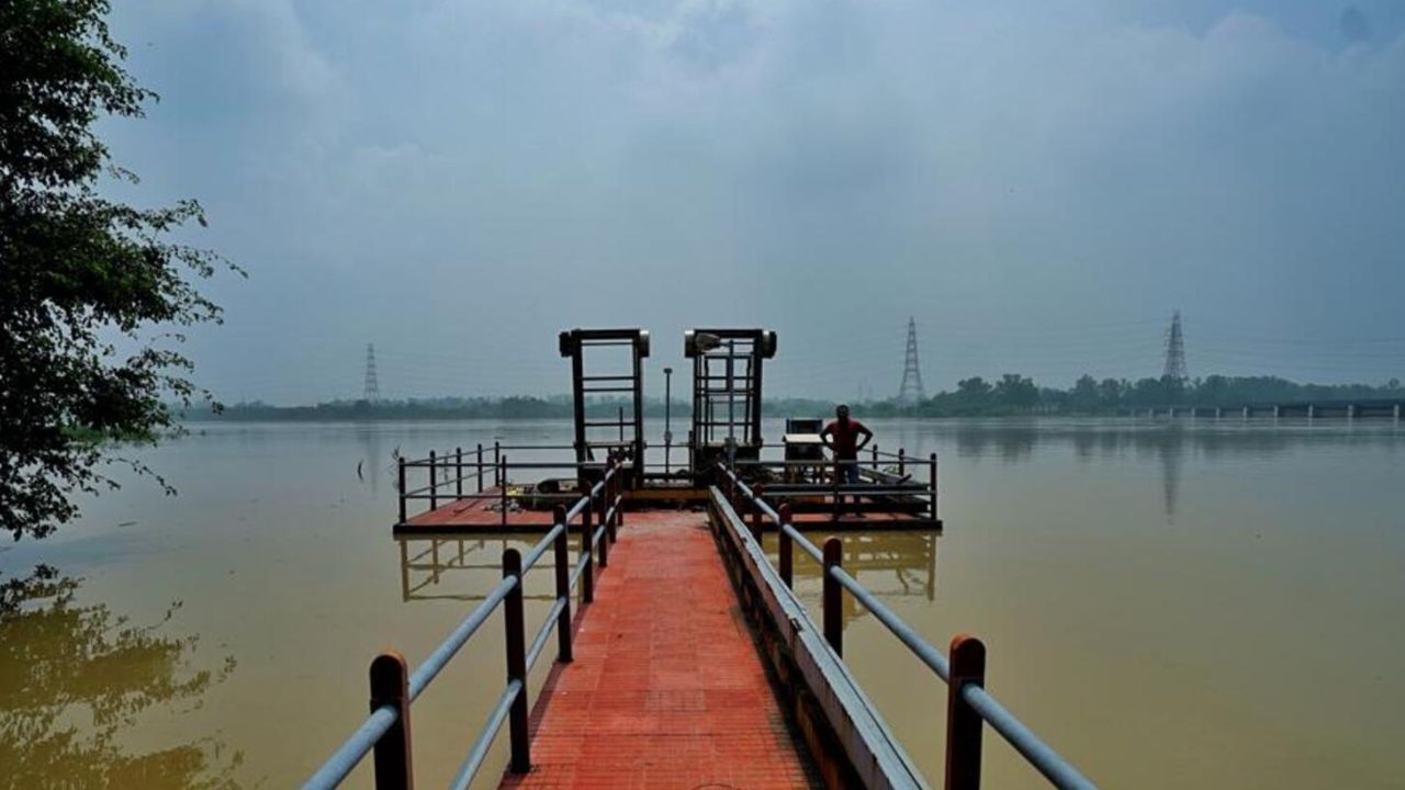 Delhi Water Supply Disruption From Chandrawal Plant Maintenance