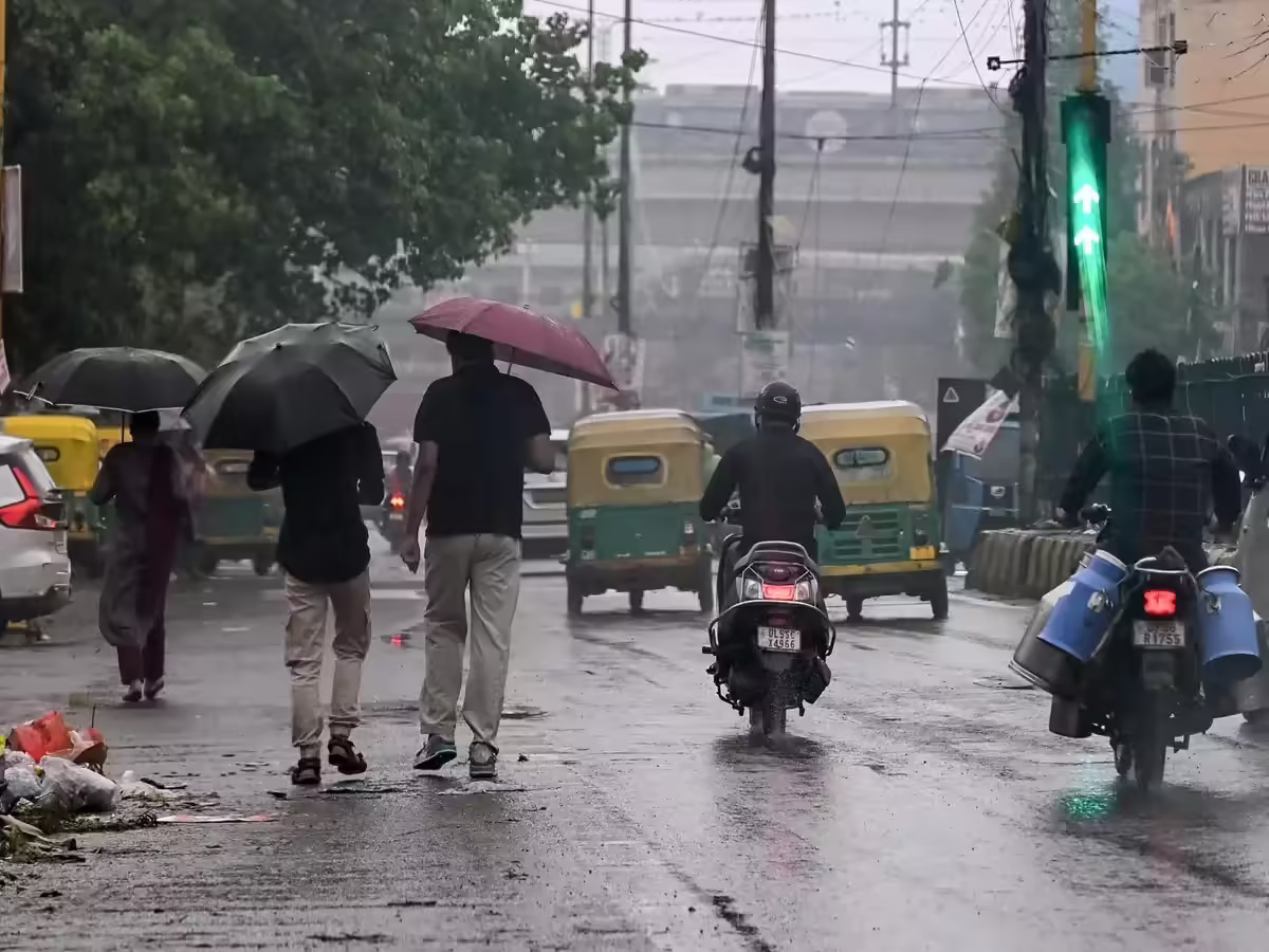 Delhi March Weather Extremes Raise Pollution Concerns