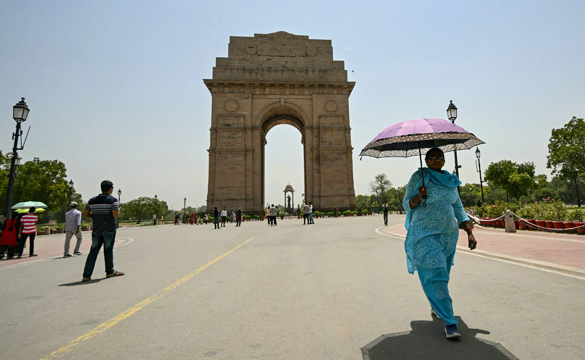 Delhi Heatwave Risk Rises As Temperatures Climb