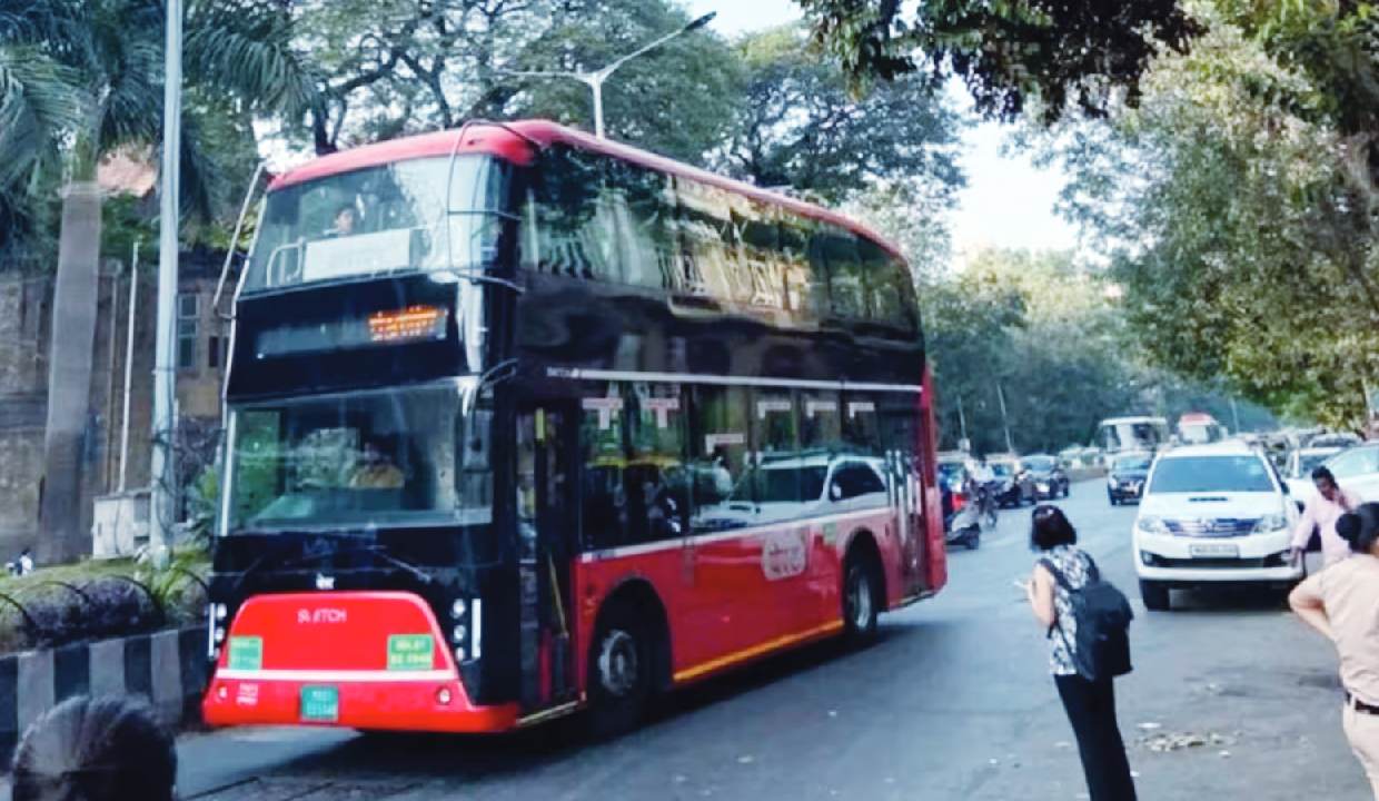 BEST Considers Bringing Back Iconic Double Deckers Buses