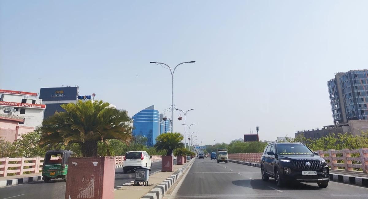 Jaipur Road Project Raises Concerns Over Urban Greens