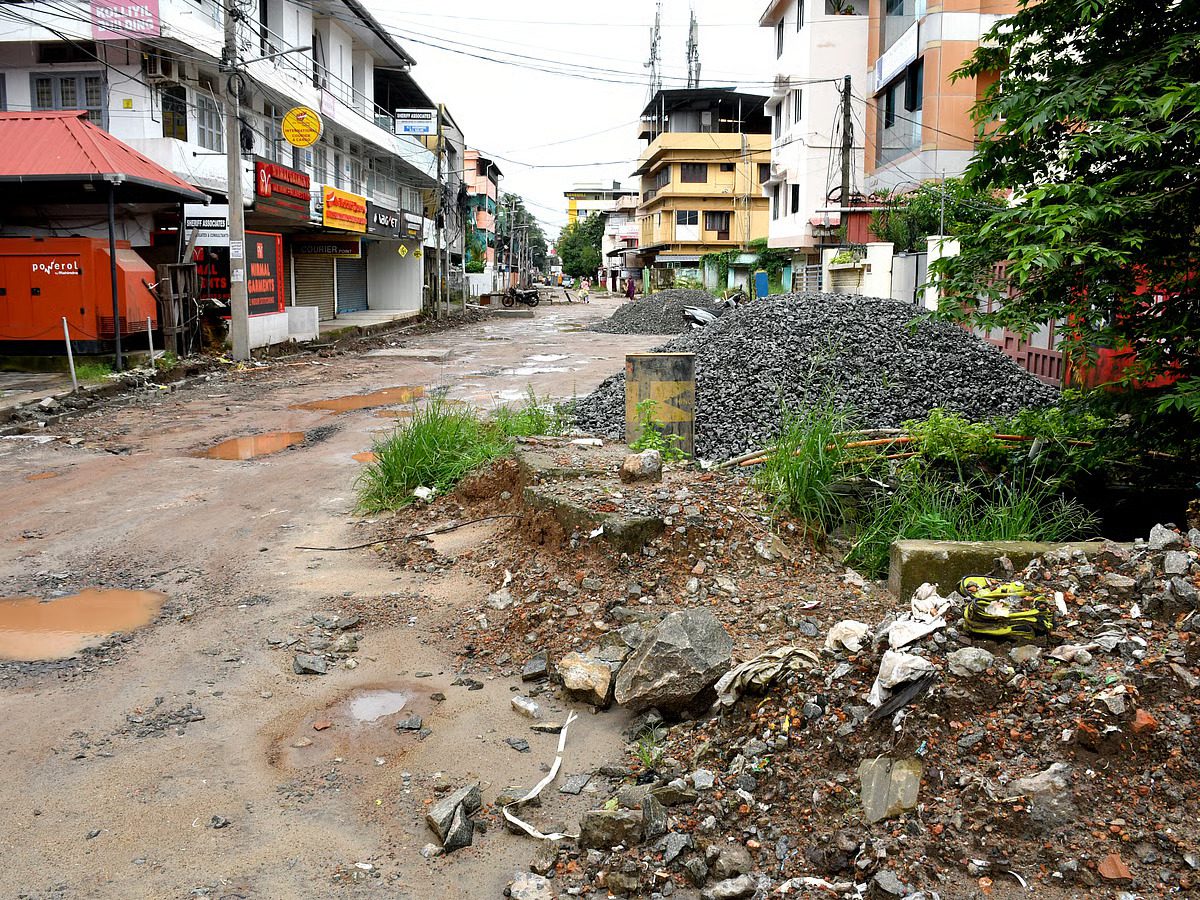 Kochi Corporation Given Three Weeks To Fix Canal Hazard