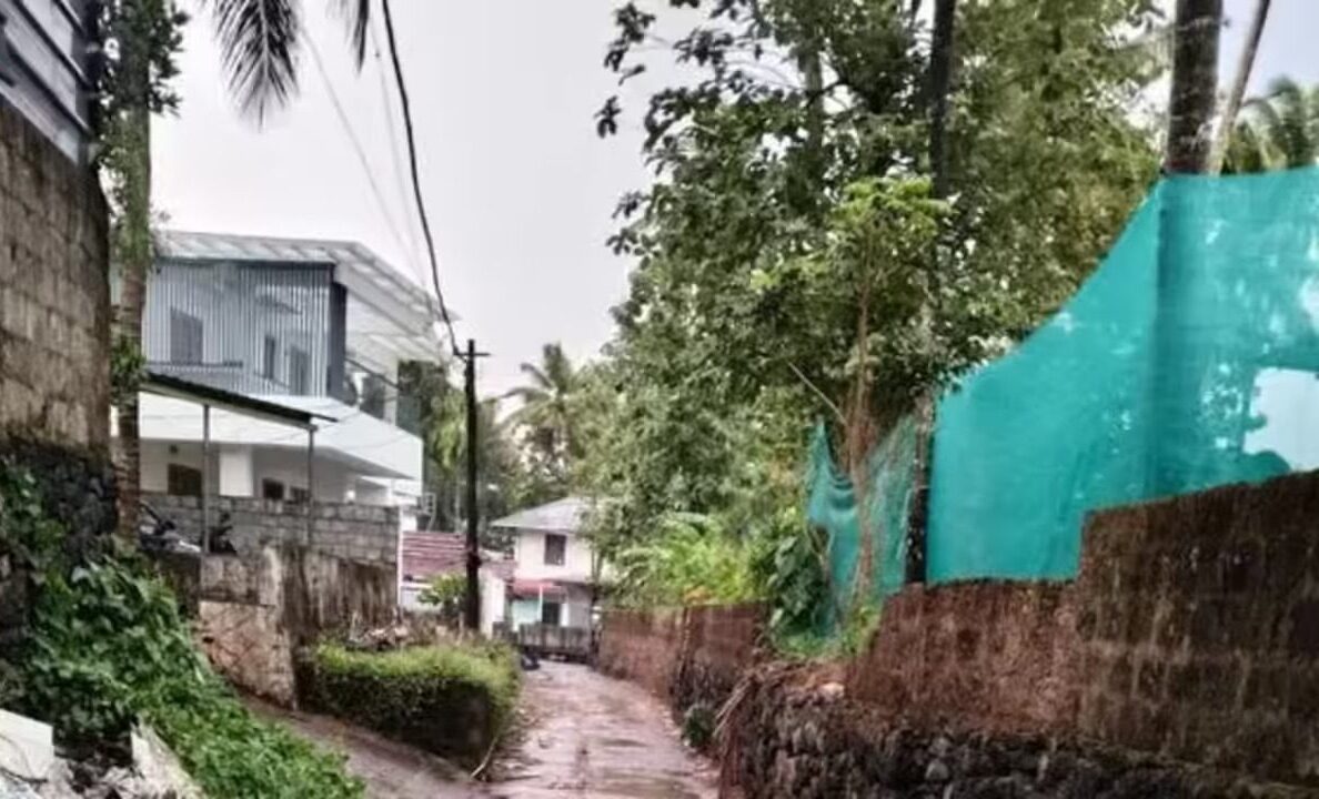Muvattupuzha Canal Turns Toxic Near Anganwadi And Homes