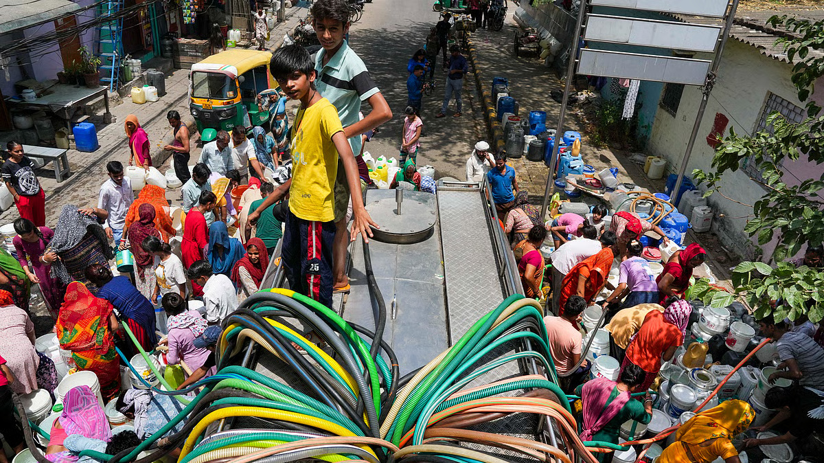 Delhi Water Crisis Raises Public Health Concerns
